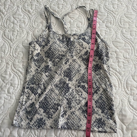 Victoria Secrets Pink Small padded workout top - Picture 6 of 6